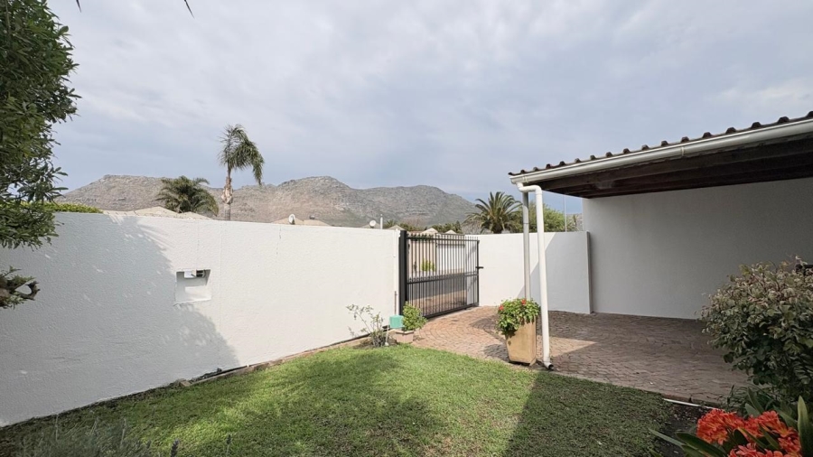 To Let 2 Bedroom Property for Rent in Kirstenhof Western Cape